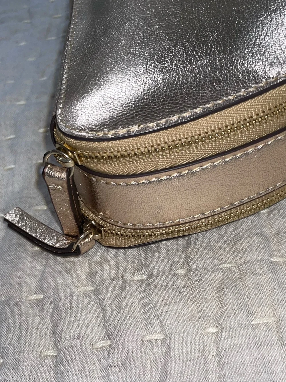 Vince Camuto Gold Leather Travel Jewelry & Cosmetics Bag NWT